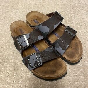 Birkenstock Camo Classic Arizona Sandals